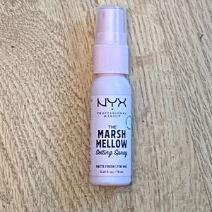NEW!  NYX The Marsh Mellow Setting Spray - 2.03 Fl Oz Travel Size